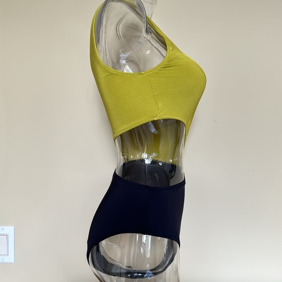 Everyday Sunday Monokoni - Picture 4 of 5